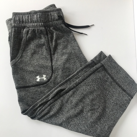 Under Armour Pants - UnderArmour Womens Twisted Tech Capri, Sz Sm